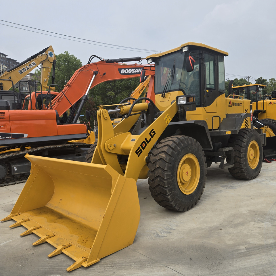 SDLG LG936L - Wheel loader: gambar 2 SDLG LG936L - Wheel loader: gambar 2