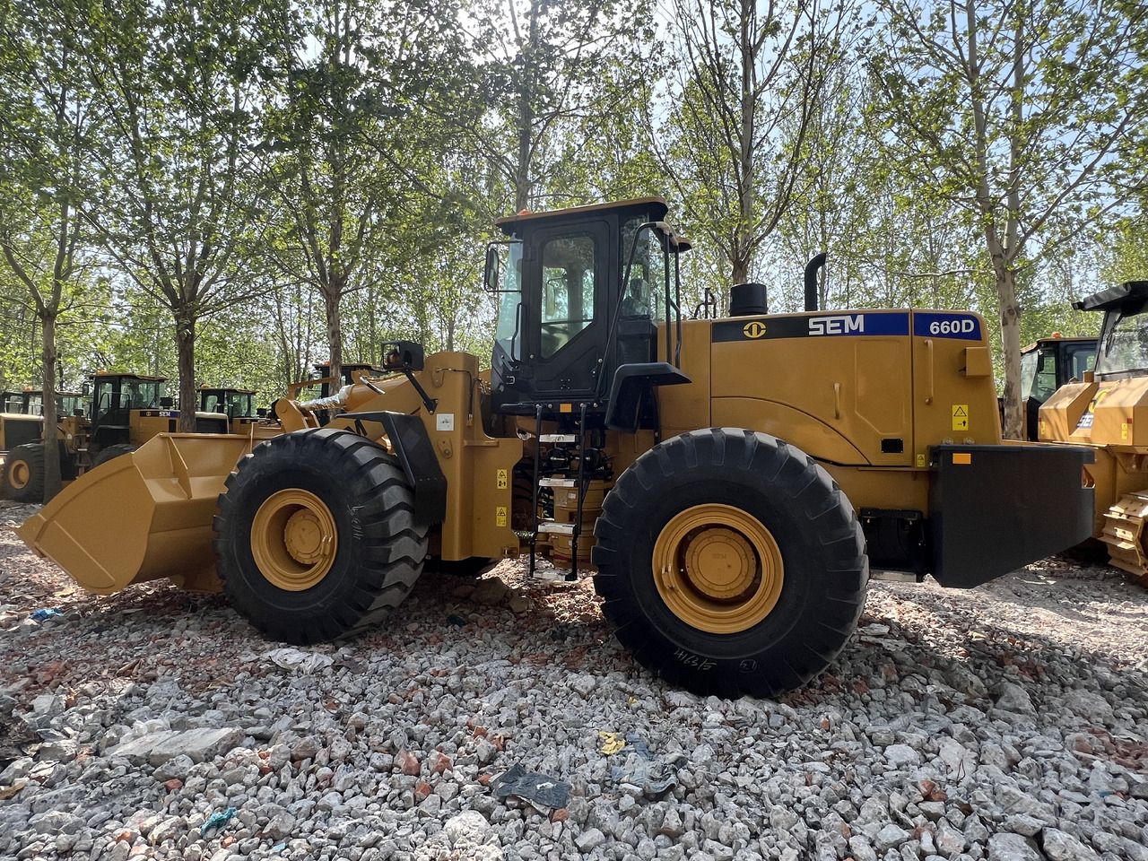 SEM SEM660D - Wheel loader: gambar 1 SEM SEM660D - Wheel loader: gambar 1