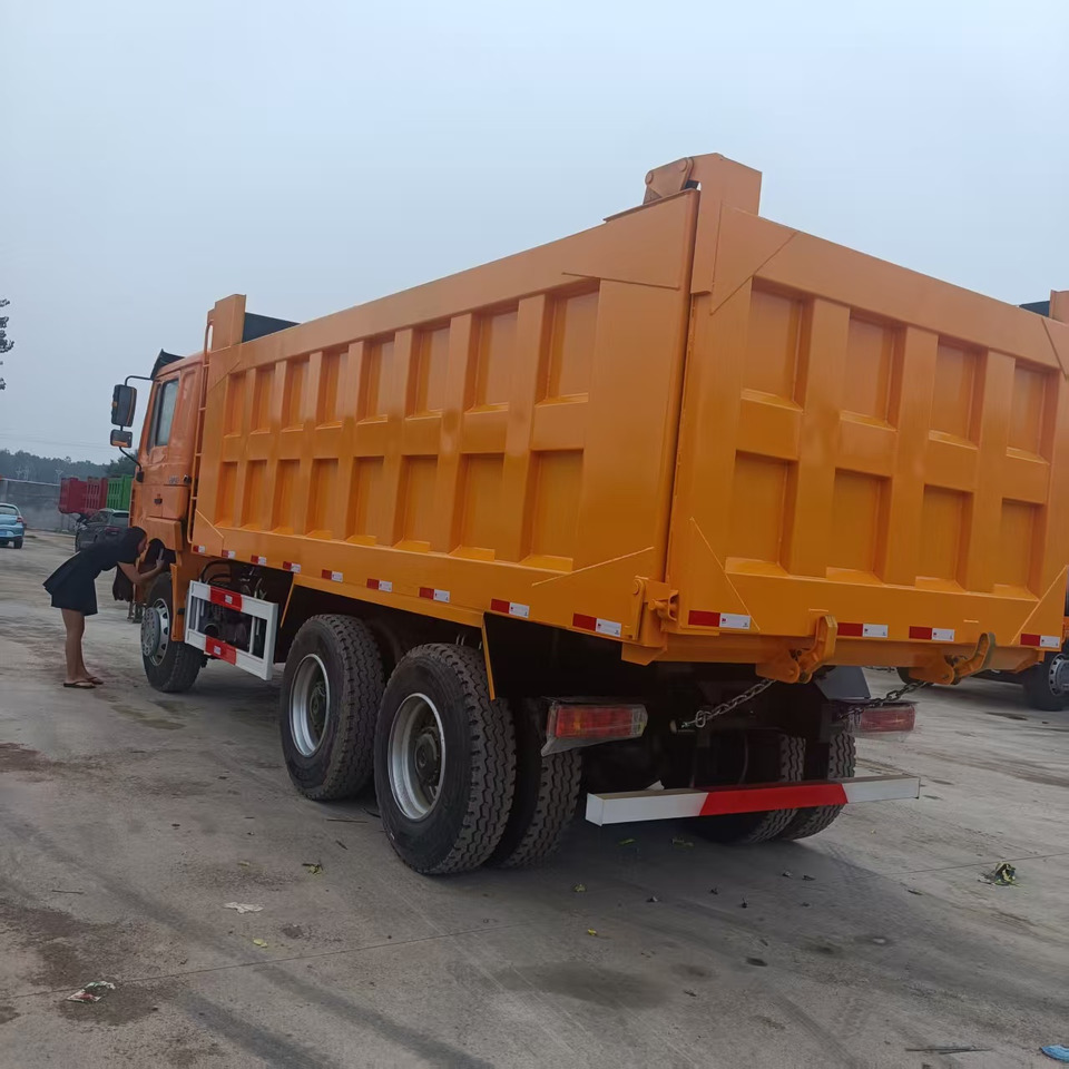 SHACMAN F3000 - Truk jungkit: gambar 3 SHACMAN F3000 - Truk jungkit: gambar 3