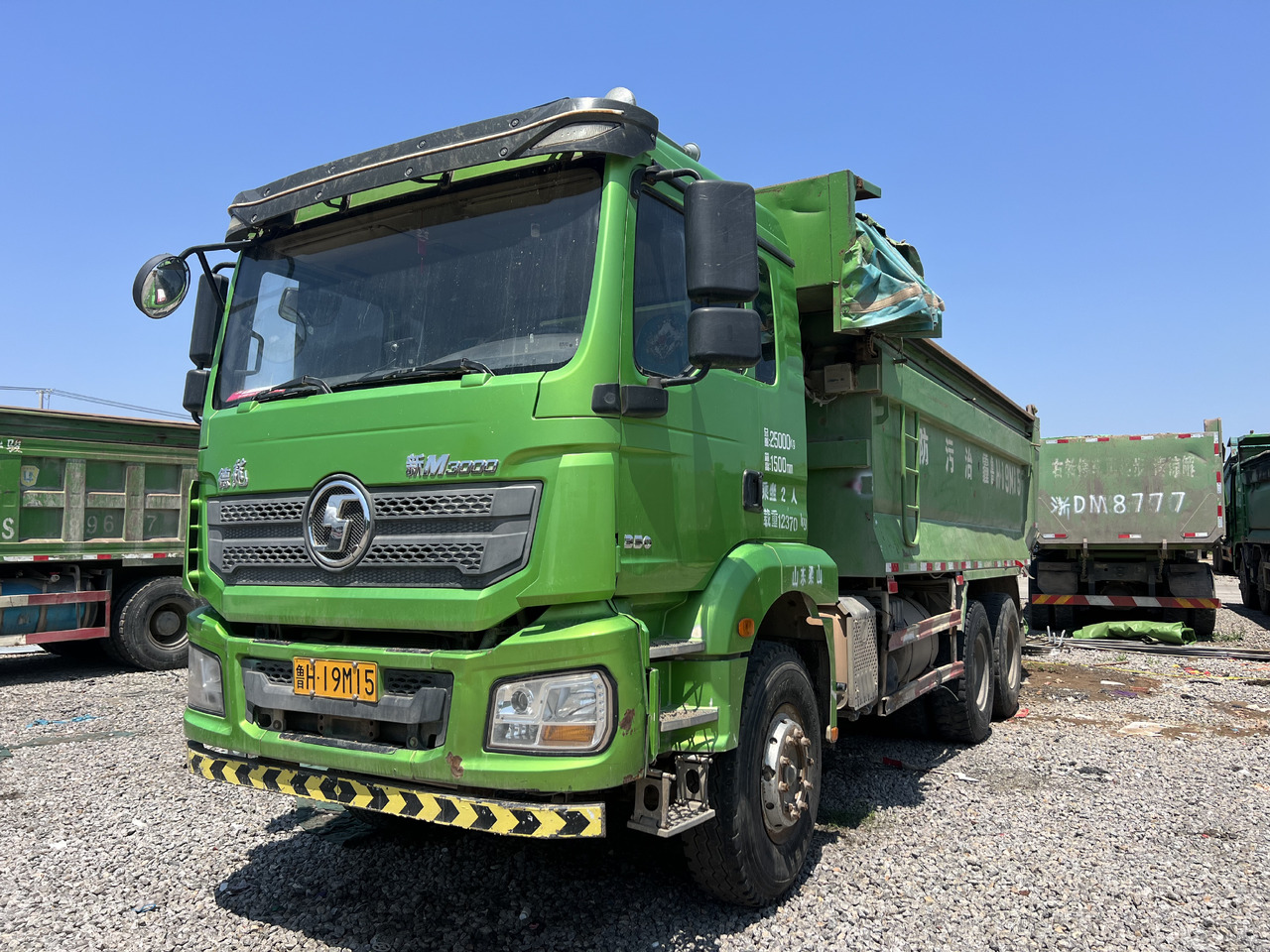 SHACMAN M3000 - Truk jungkit: gambar 2 SHACMAN M3000 - Truk jungkit: gambar 2