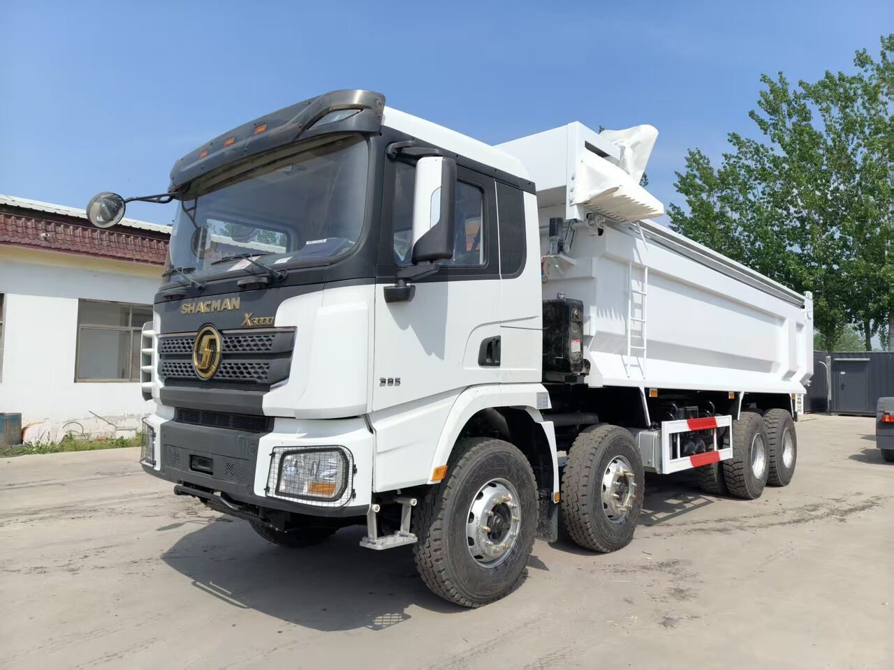 SHACMAN X3000 - Truk jungkit: gambar 4 SHACMAN X3000 - Truk jungkit: gambar 4