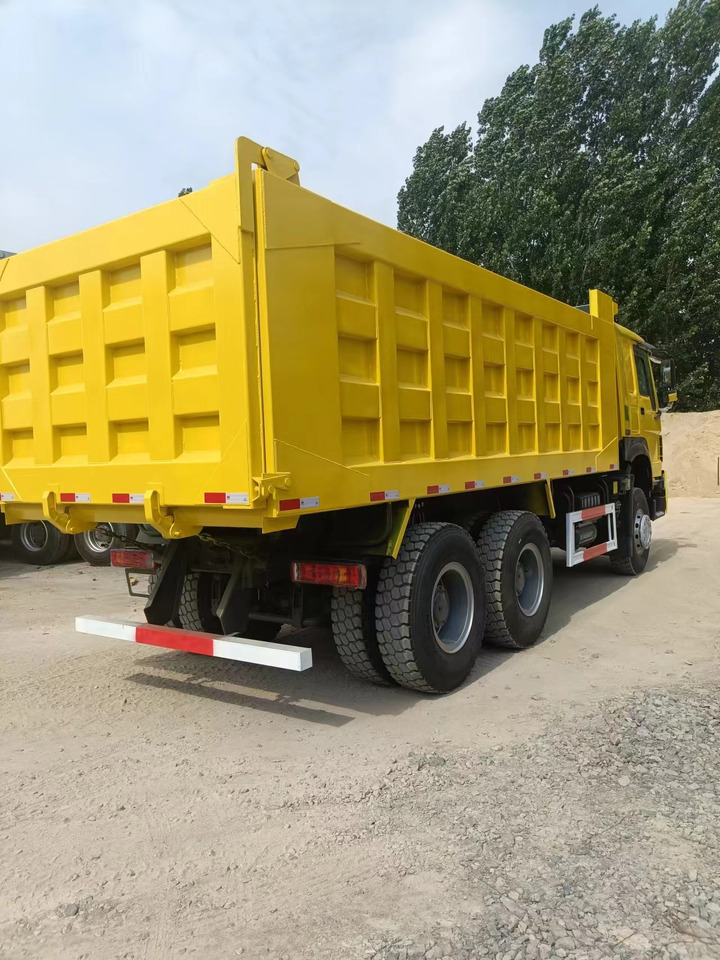 SINOTRUK HOWO - Truk jungkit: gambar 5 SINOTRUK HOWO - Truk jungkit: gambar 5
