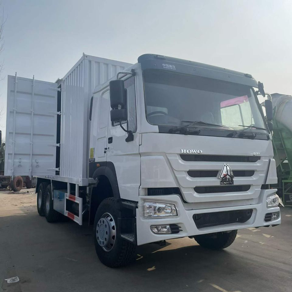 SINOTRUK HOWO - Truk box: gambar 1 SINOTRUK HOWO - Truk box: gambar 1