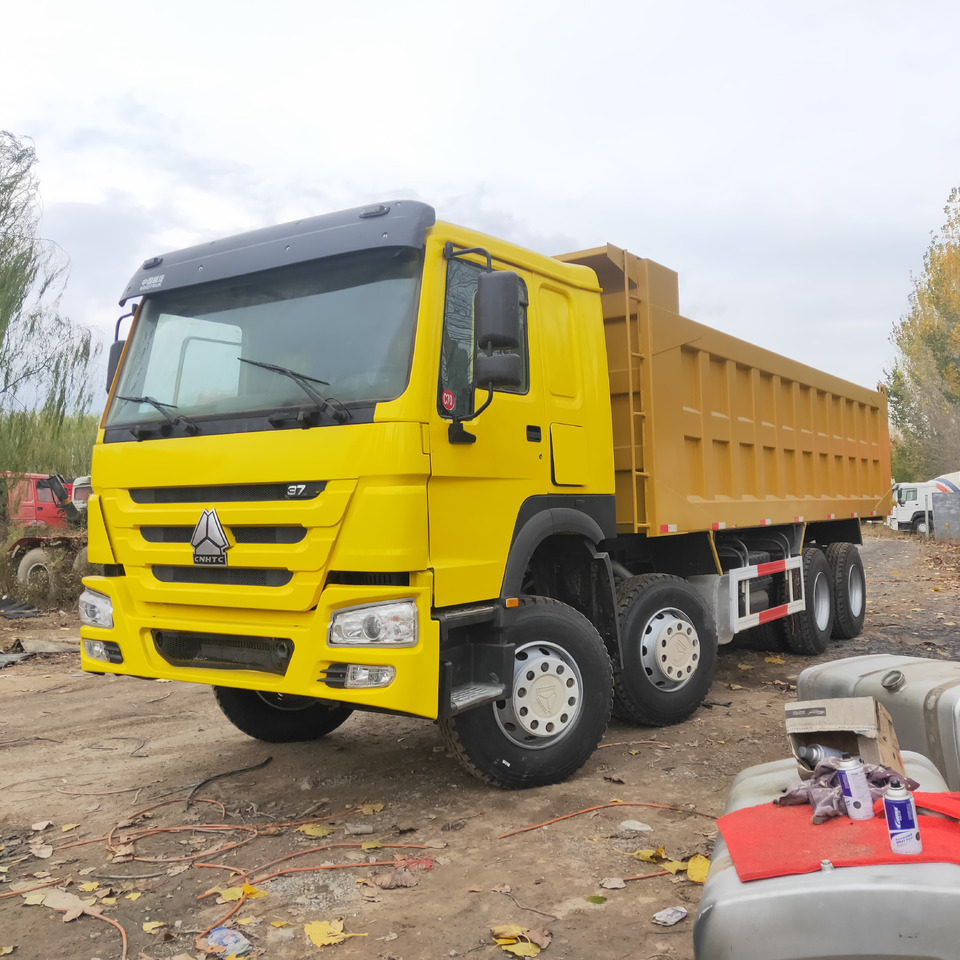 SINOTRUK HOWO - Truk jungkit: gambar 3 SINOTRUK HOWO - Truk jungkit: gambar 3