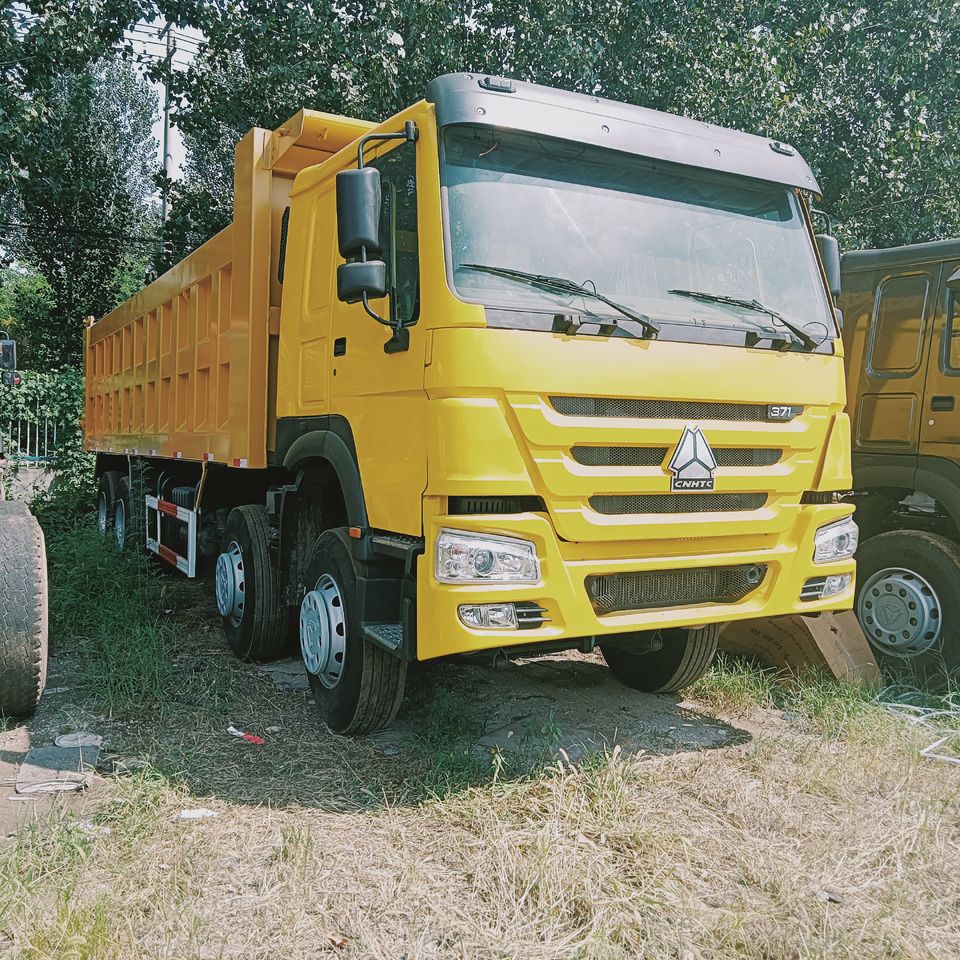 SINOTRUK HOWO - Truk jungkit: gambar 1 SINOTRUK HOWO - Truk jungkit: gambar 1