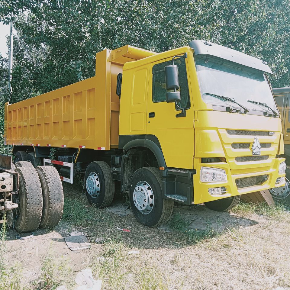 SINOTRUK HOWO - Truk jungkit: gambar 2 SINOTRUK HOWO - Truk jungkit: gambar 2