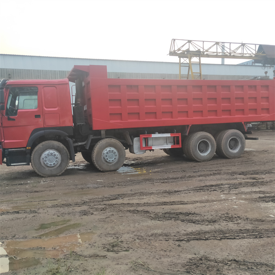 Truk jungkit SINOTRUK HOWO: gambar 8