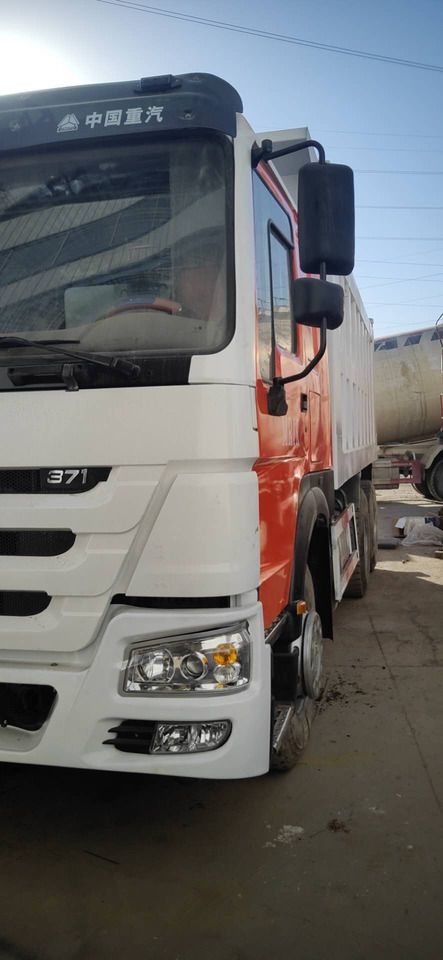 SINOTRUK HOWO - Truk jungkit: gambar 5 SINOTRUK HOWO - Truk jungkit: gambar 5