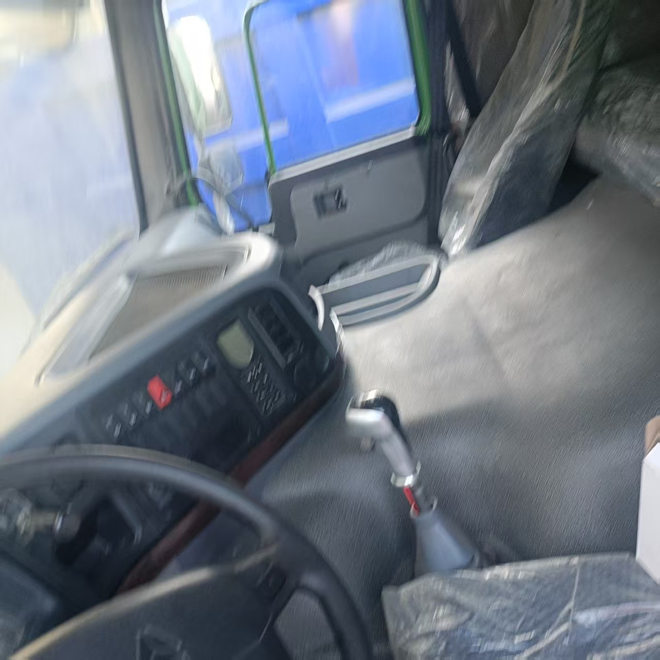 SINOTRUK HOWO - Truk box: gambar 5 SINOTRUK HOWO - Truk box: gambar 5