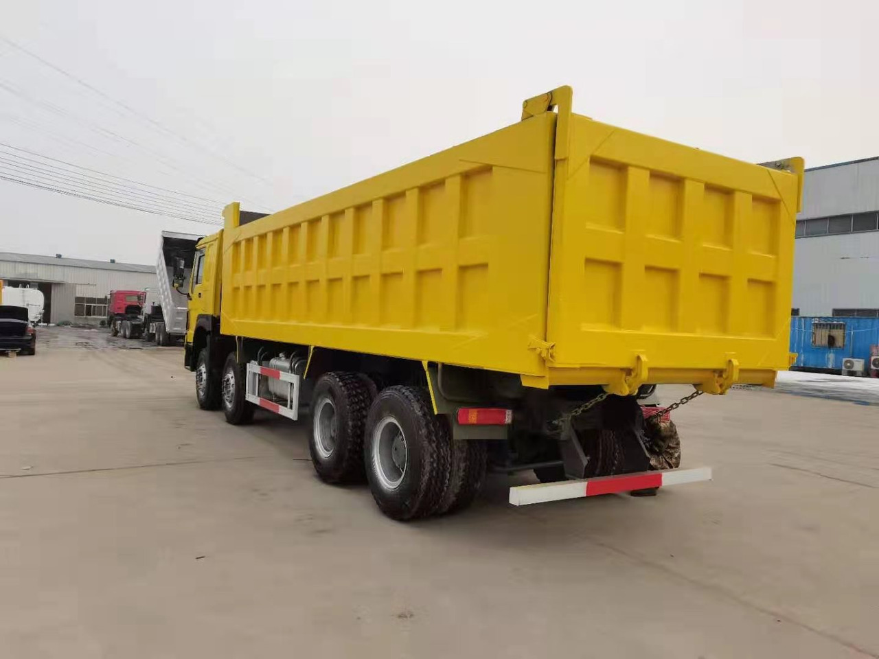 SINOTRUK HOWO - Truk jungkit: gambar 3 SINOTRUK HOWO - Truk jungkit: gambar 3