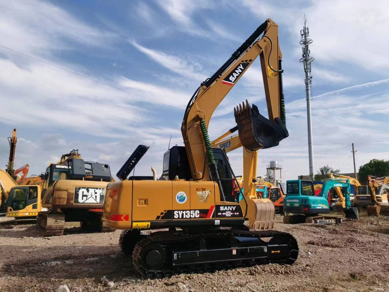Sany SY135C - Ekskavator perayap: gambar 3 Sany SY135C - Ekskavator perayap: gambar 3