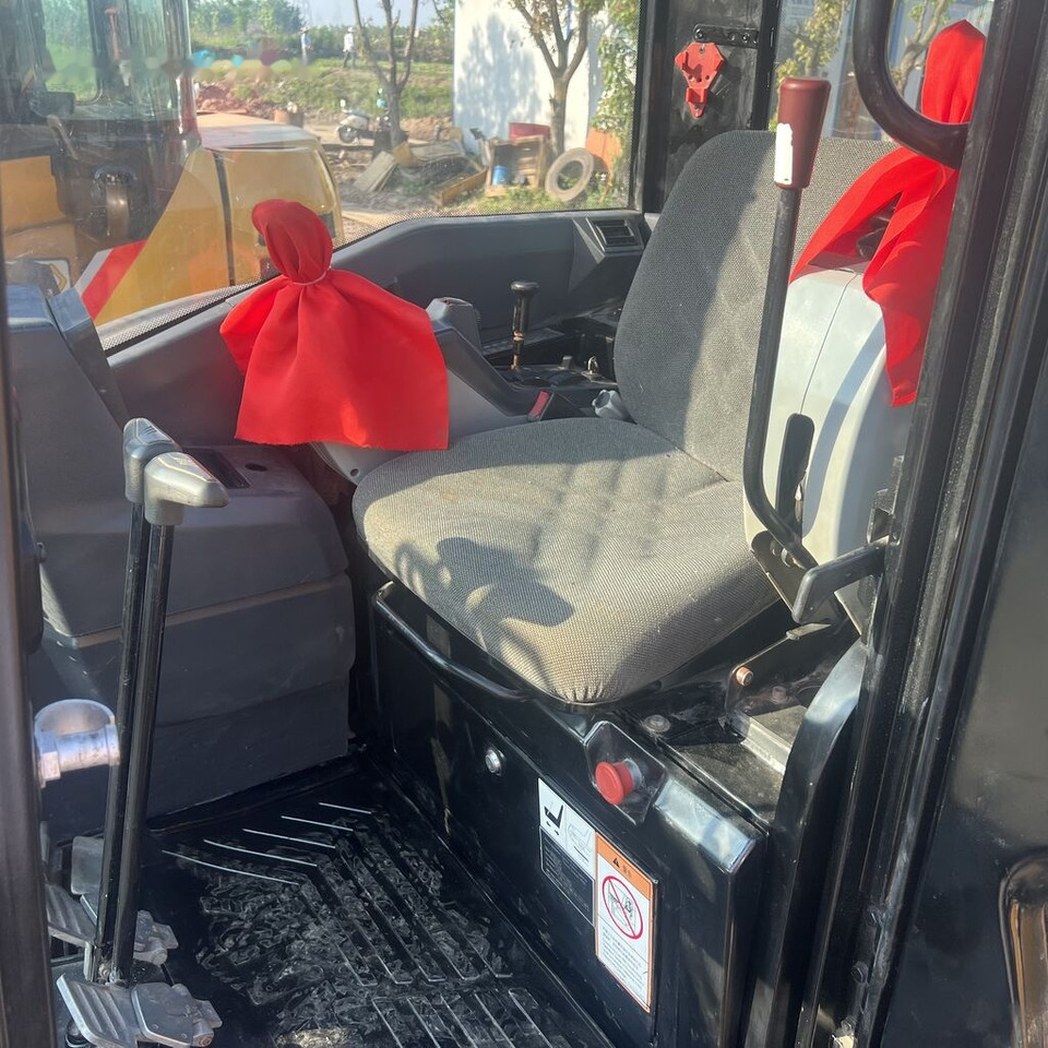 Ekskavator mini Sany SY35U: gambar 12