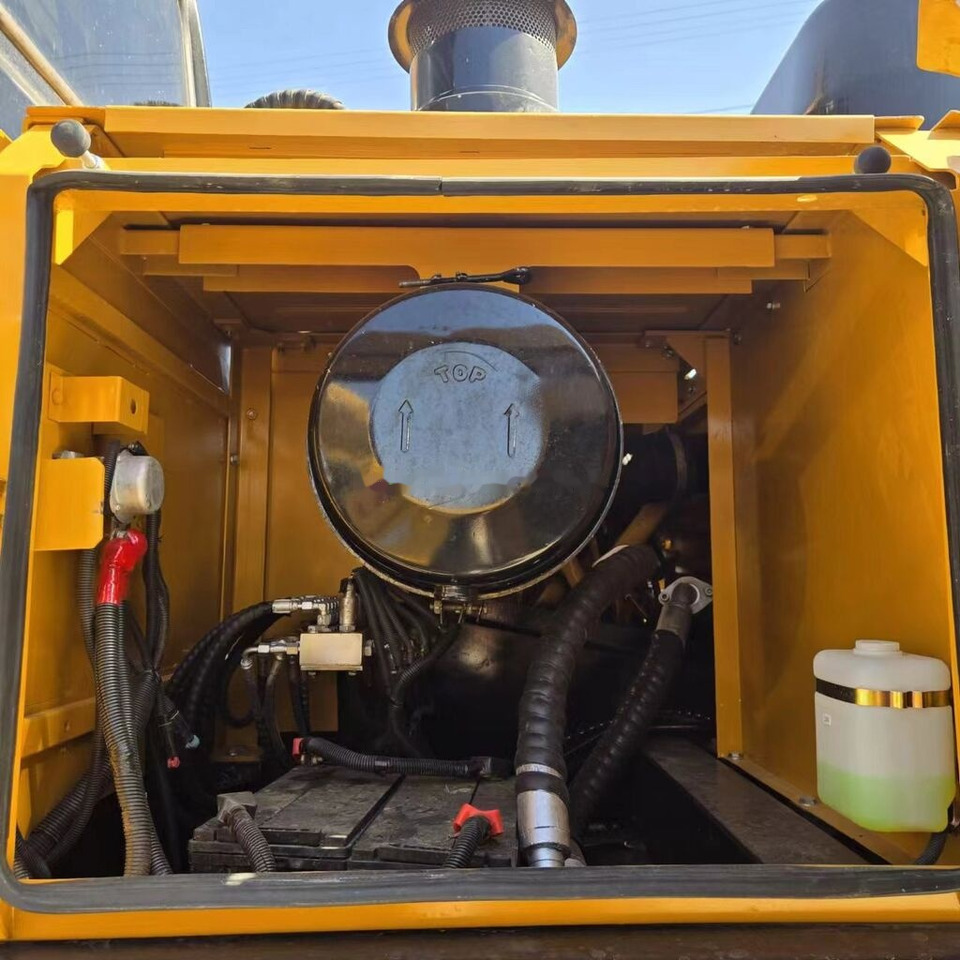 Ekskavator perayap Sany SY365H: gambar 11