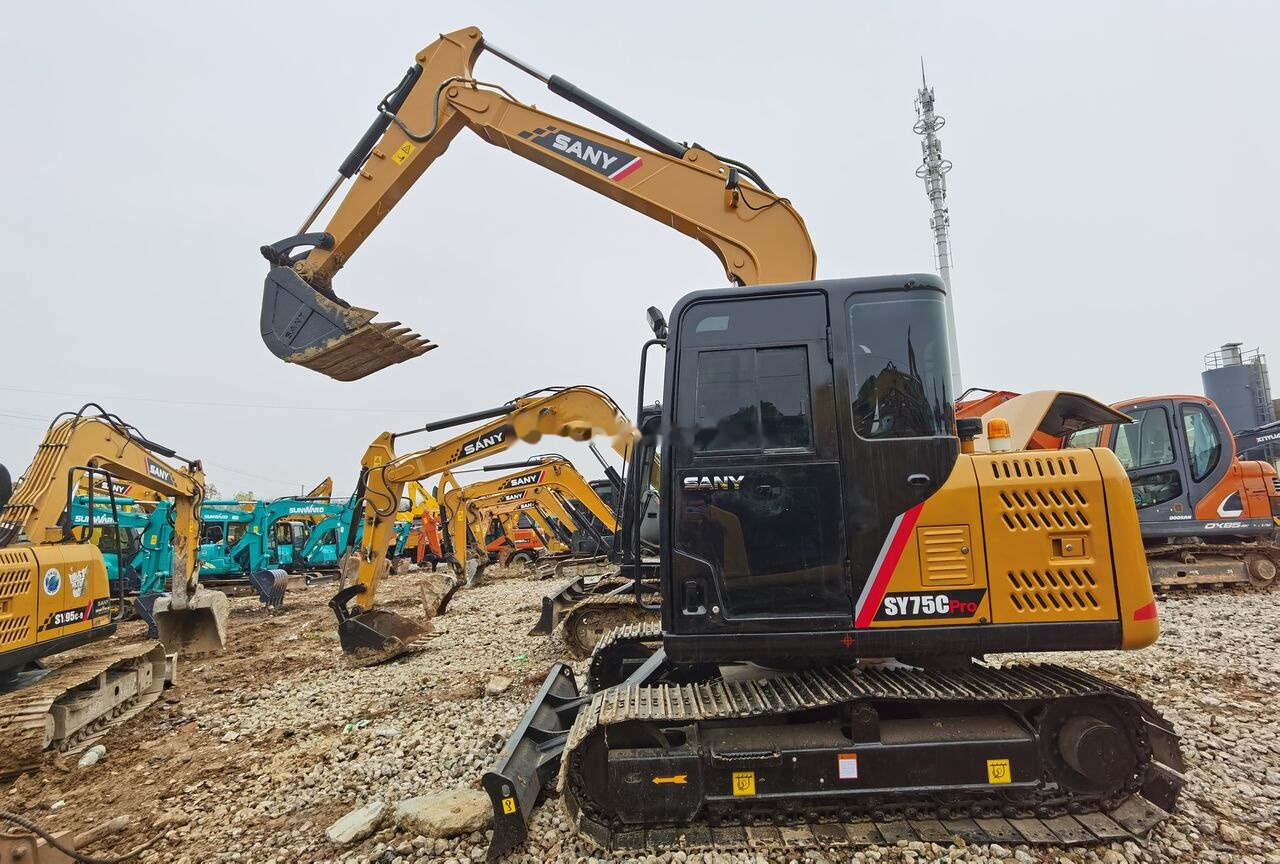 Sany SY75C - Ekskavator mini: gambar 5 Sany SY75C - Ekskavator mini: gambar 5