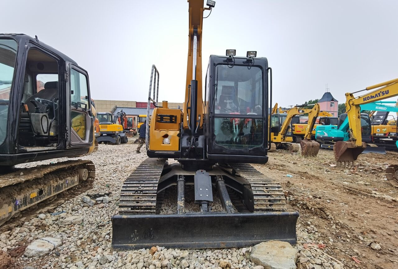 Sany SY75C - Ekskavator mini: gambar 4 Sany SY75C - Ekskavator mini: gambar 4