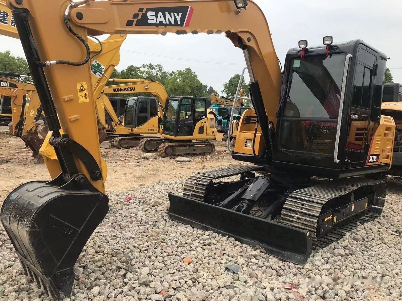 Sany SY75C - Ekskavator mini: gambar 3 Sany SY75C - Ekskavator mini: gambar 3