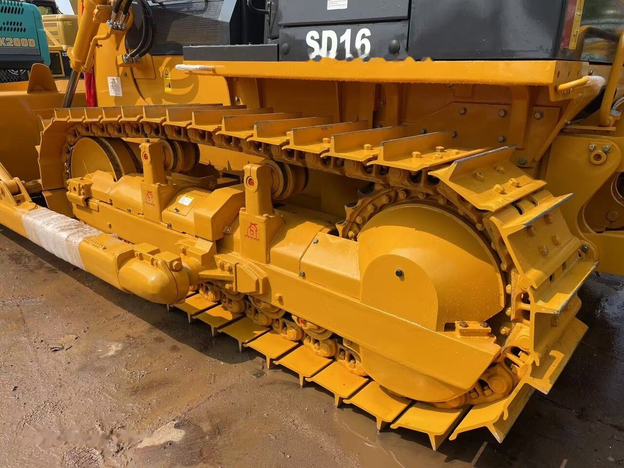 Shantui SD16 - Bulldozer: gambar 2 Shantui SD16 - Bulldozer: gambar 2
