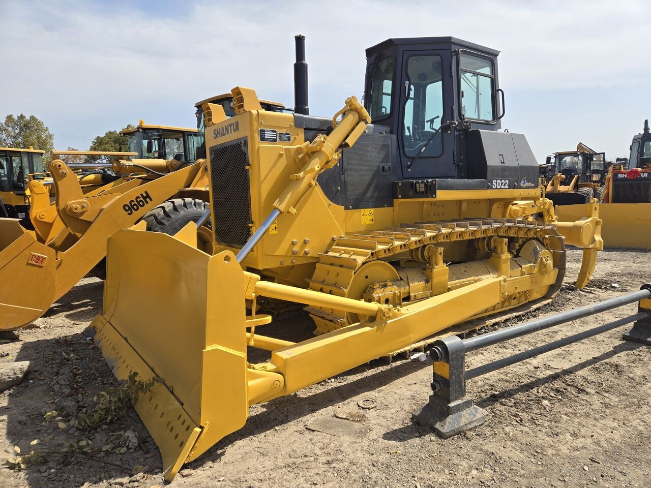 Shantui SD22 - Bulldozer: gambar 3 Shantui SD22 - Bulldozer: gambar 3