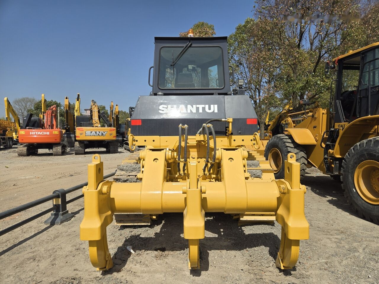 Shantui SD22 - Bulldozer: gambar 4 Shantui SD22 - Bulldozer: gambar 4