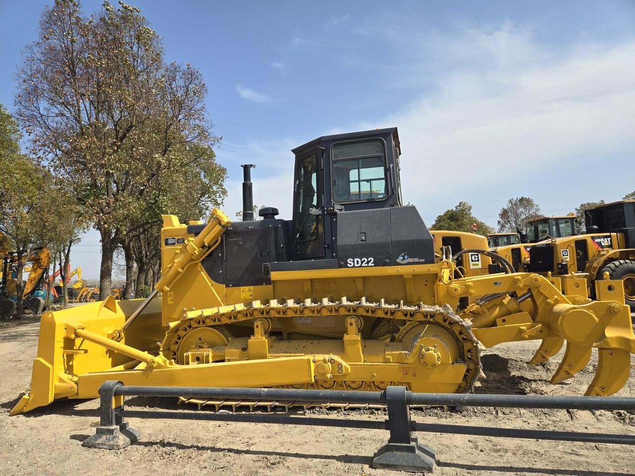 Shantui SD22 - Bulldozer: gambar 1 Shantui SD22 - Bulldozer: gambar 1