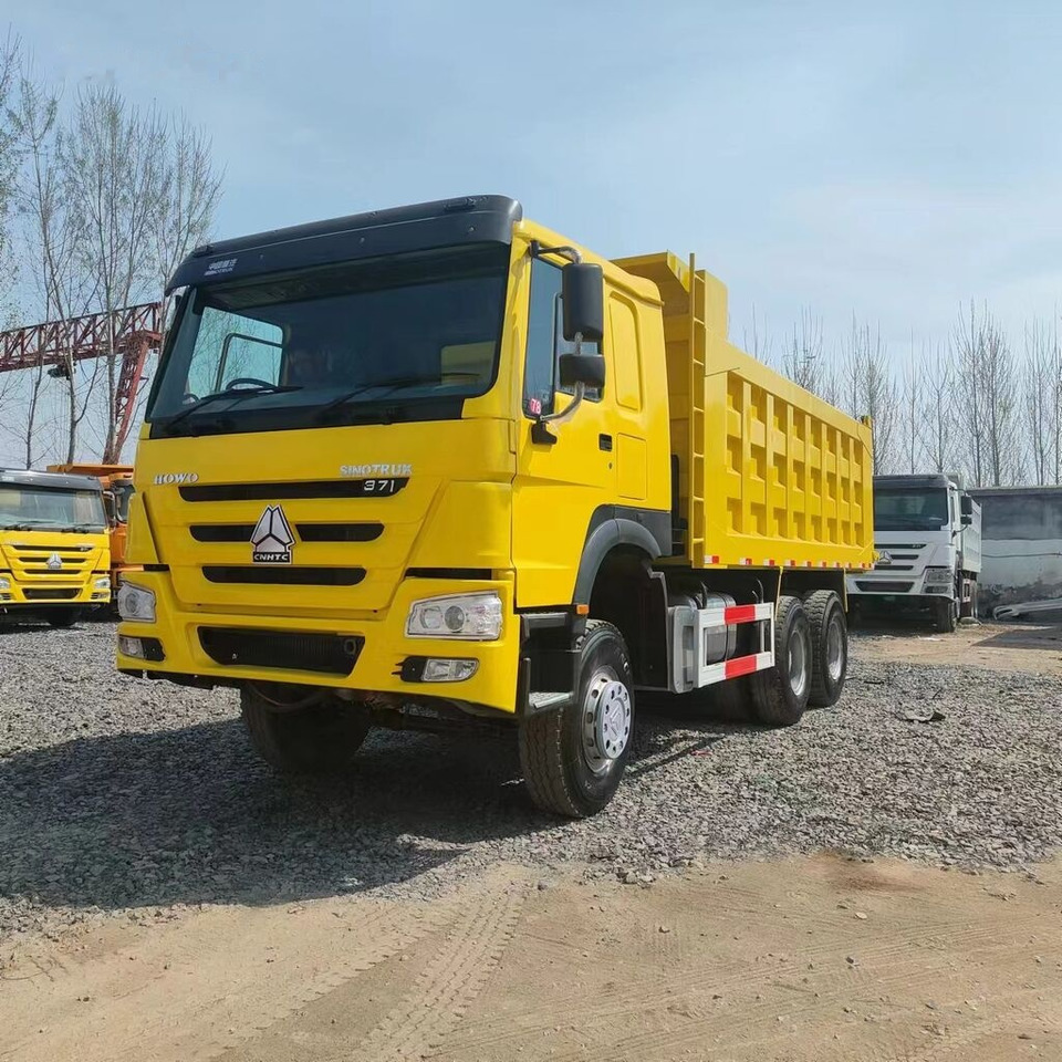 Sinotruk Howo 6*4 Right hand drive - Truk jungkit: gambar 1 Sinotruk Howo 6*4 Right hand drive - Truk jungkit: gambar 1