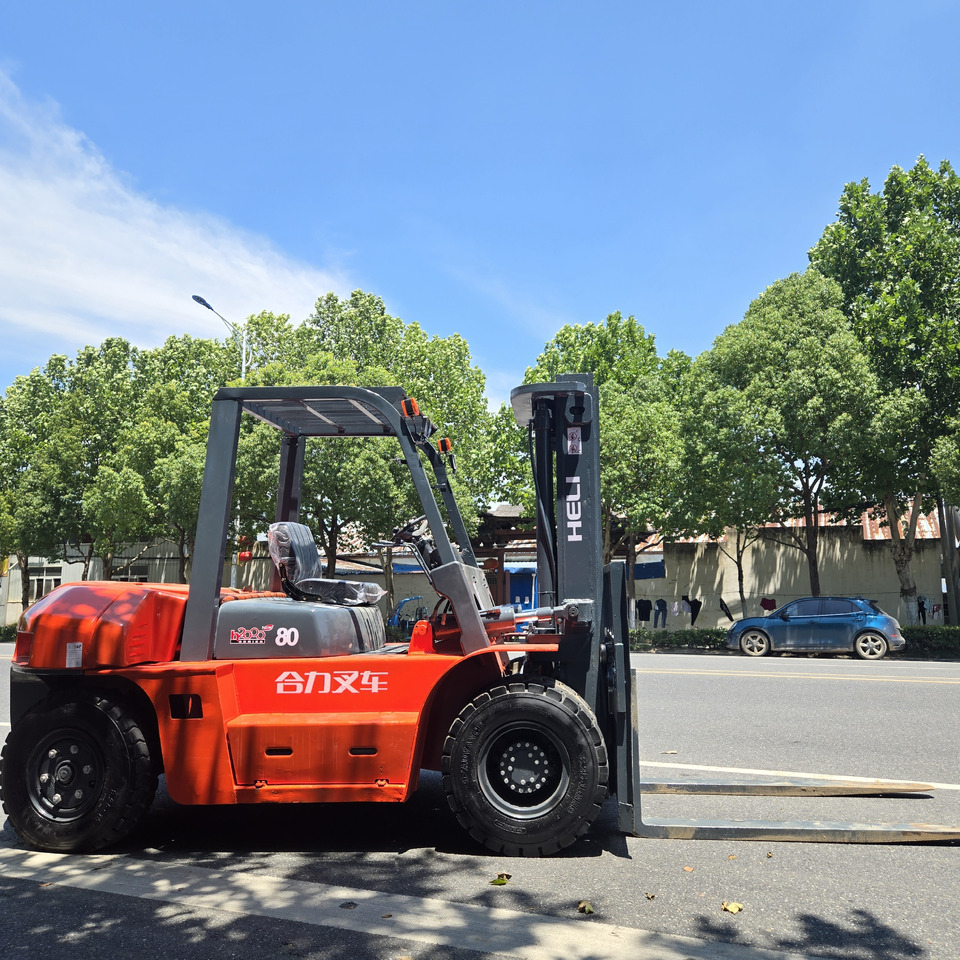 Toyota FD35 - Forklift diesel: gambar 4 Toyota FD35 - Forklift diesel: gambar 4