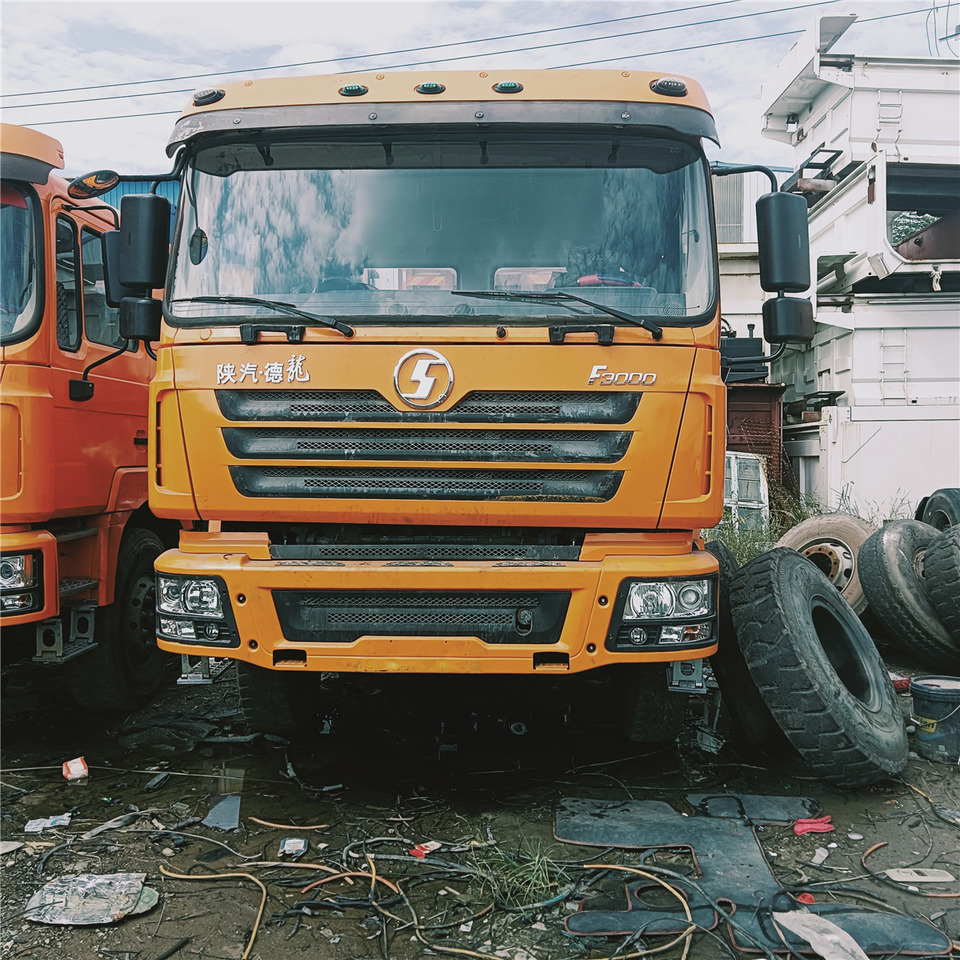 SHACMAN F3000 trailer head - Tractor head: gambar 4 SHACMAN F3000 trailer head - Tractor head: gambar 4