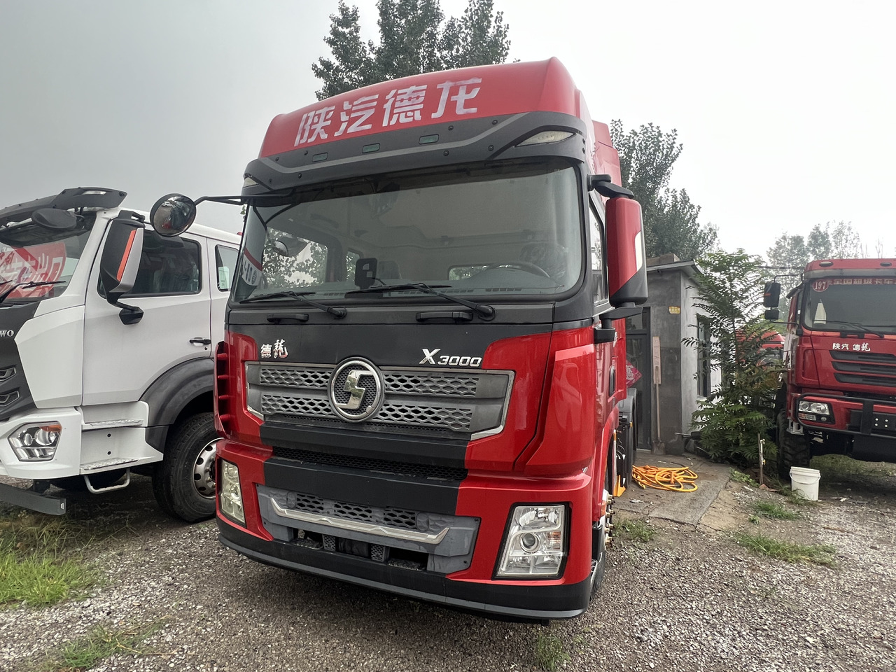 SHACMAN X3000 - Tractor head: gambar 3 SHACMAN X3000 - Tractor head: gambar 3
