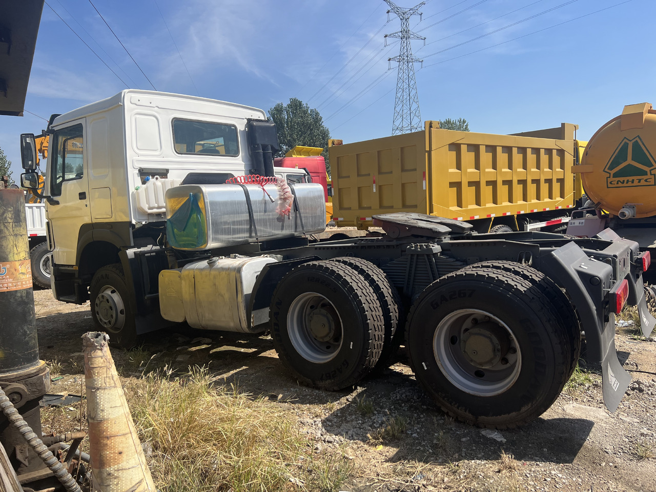 Tractor head SINOTRUK HOWO trailer head: gambar 8