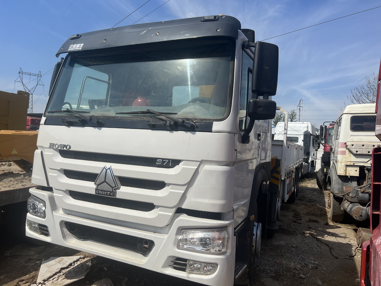 SINOTRUK HOWO trailer head - Tractor head: gambar 2 SINOTRUK HOWO trailer head - Tractor head: gambar 2