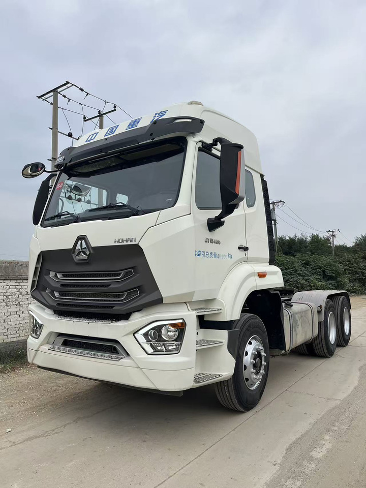 SINOTRUK Haohan - Tractor head: gambar 1 SINOTRUK Haohan - Tractor head: gambar 1