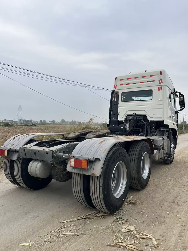 SINOTRUK Haohan - Tractor head: gambar 3 SINOTRUK Haohan - Tractor head: gambar 3