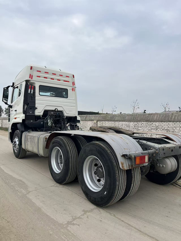 SINOTRUK Haohan - Tractor head: gambar 4 SINOTRUK Haohan - Tractor head: gambar 4