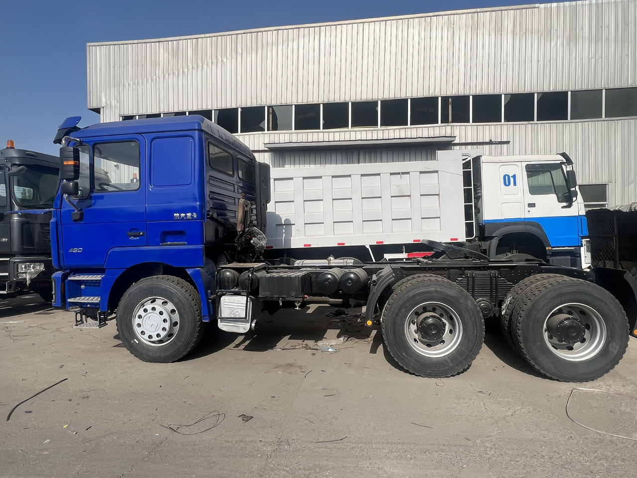 Shacman F3000 - Tractor head: gambar 4 Shacman F3000 - Tractor head: gambar 4