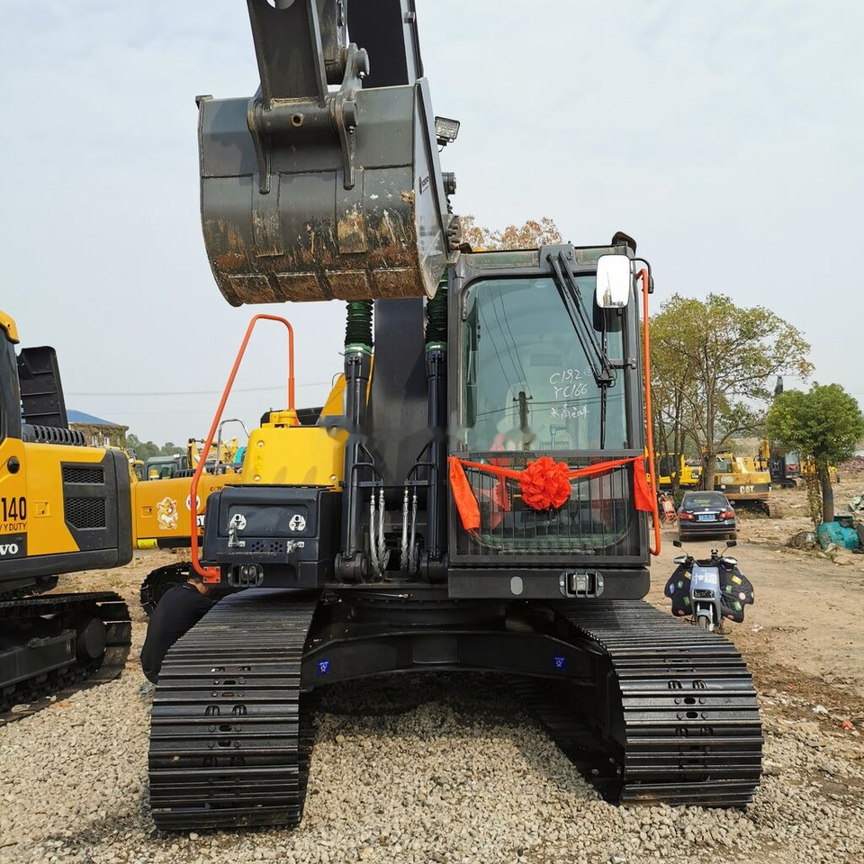 Volvo EC140 - Ekskavator perayap: gambar 4 Volvo EC140 - Ekskavator perayap: gambar 4