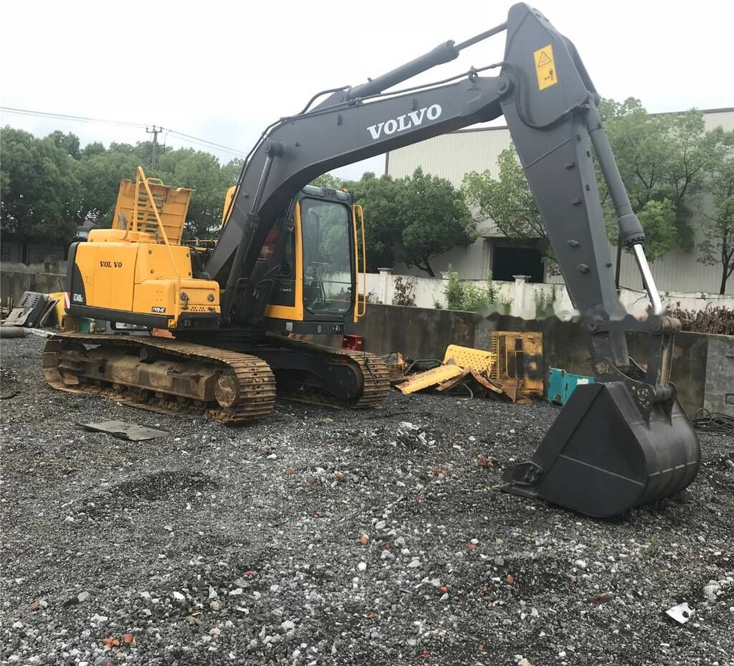 Volvo EC140B LC - Ekskavator perayap: gambar 3 Volvo EC140B LC - Ekskavator perayap: gambar 3