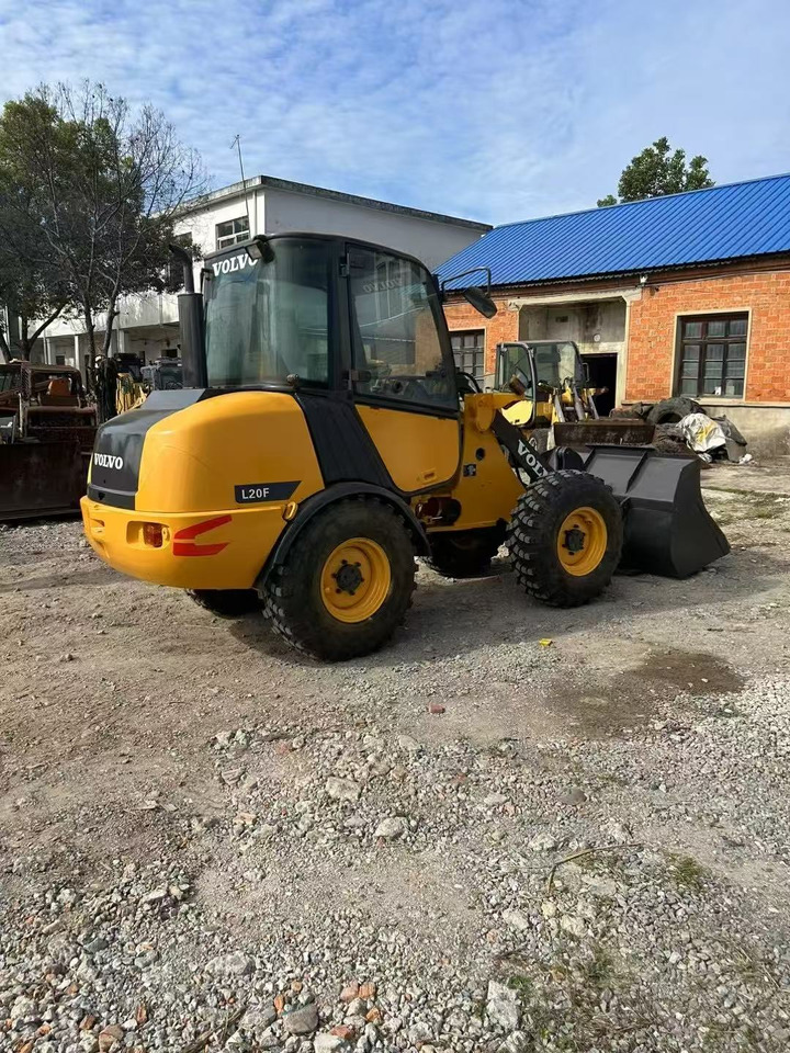 Volvo L20F - Wheel loader: gambar 5 Volvo L20F - Wheel loader: gambar 5