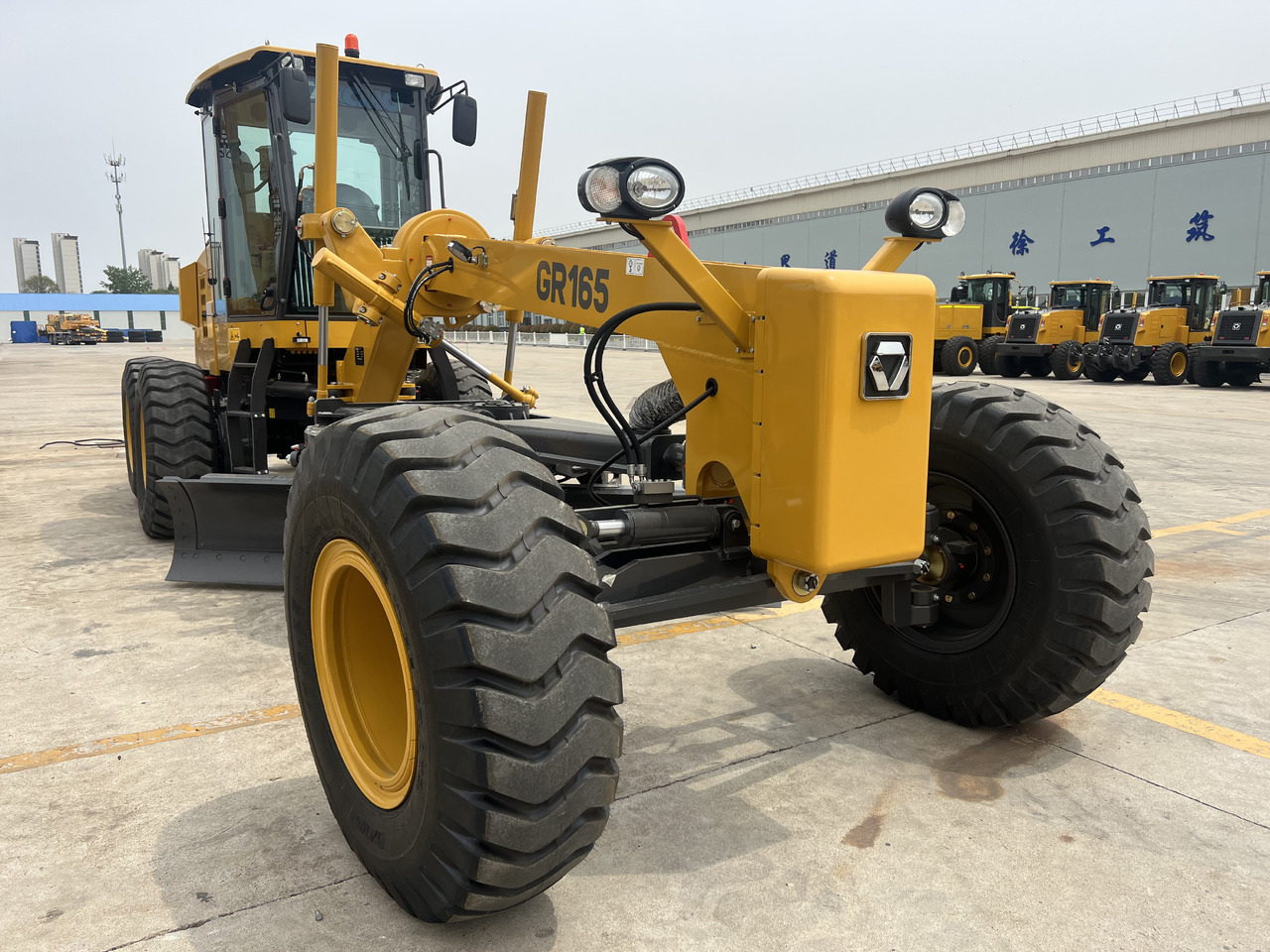 XCMG GR165 - Grader: gambar 5 XCMG GR165 - Grader: gambar 5