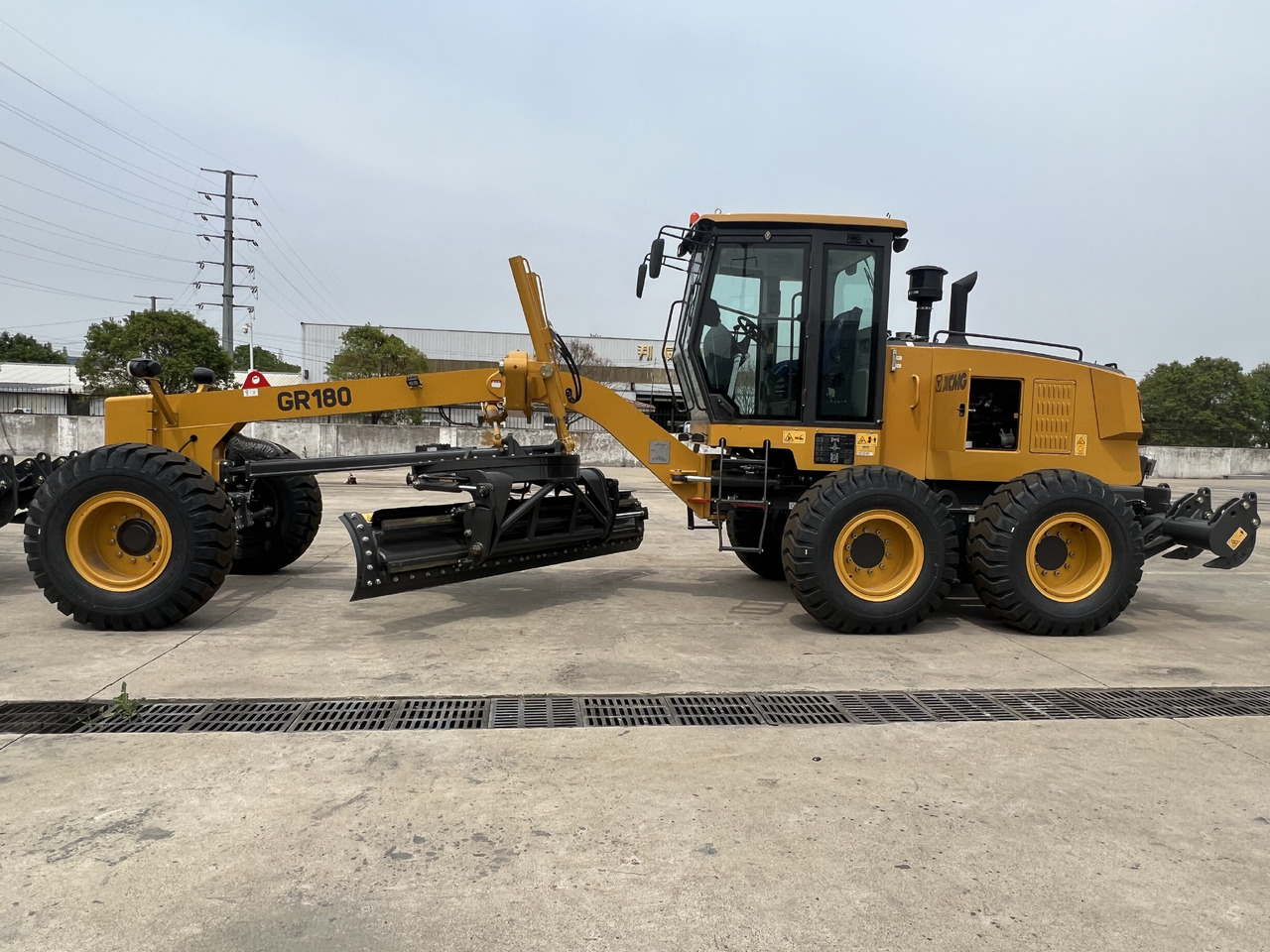 XCMG GR180 - Grader: gambar 3 XCMG GR180 - Grader: gambar 3