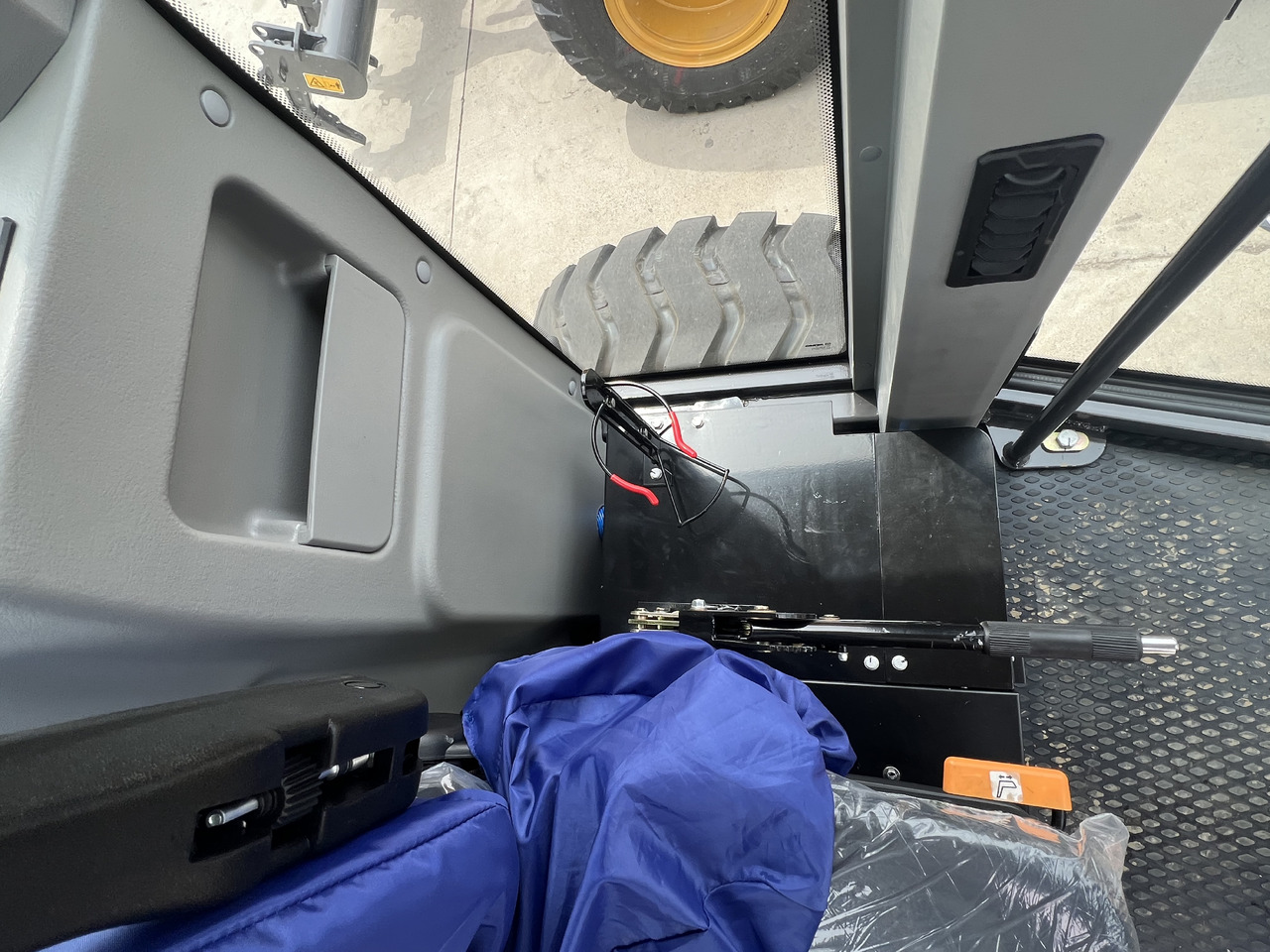 XCMG GR215 - Grader: gambar 4 XCMG GR215 - Grader: gambar 4