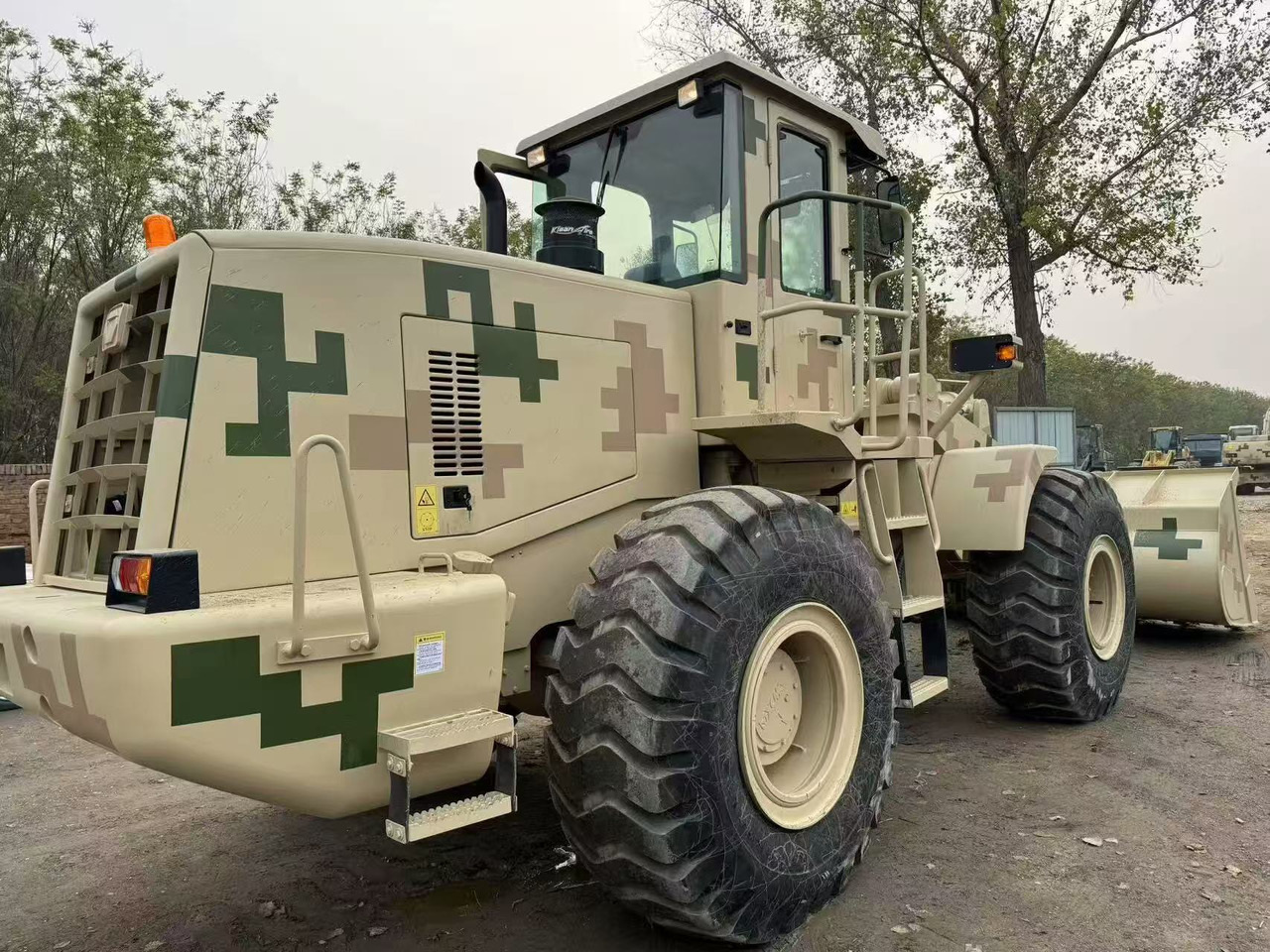 XCMG LW500KL - Wheel loader: gambar 1 XCMG LW500KL - Wheel loader: gambar 1