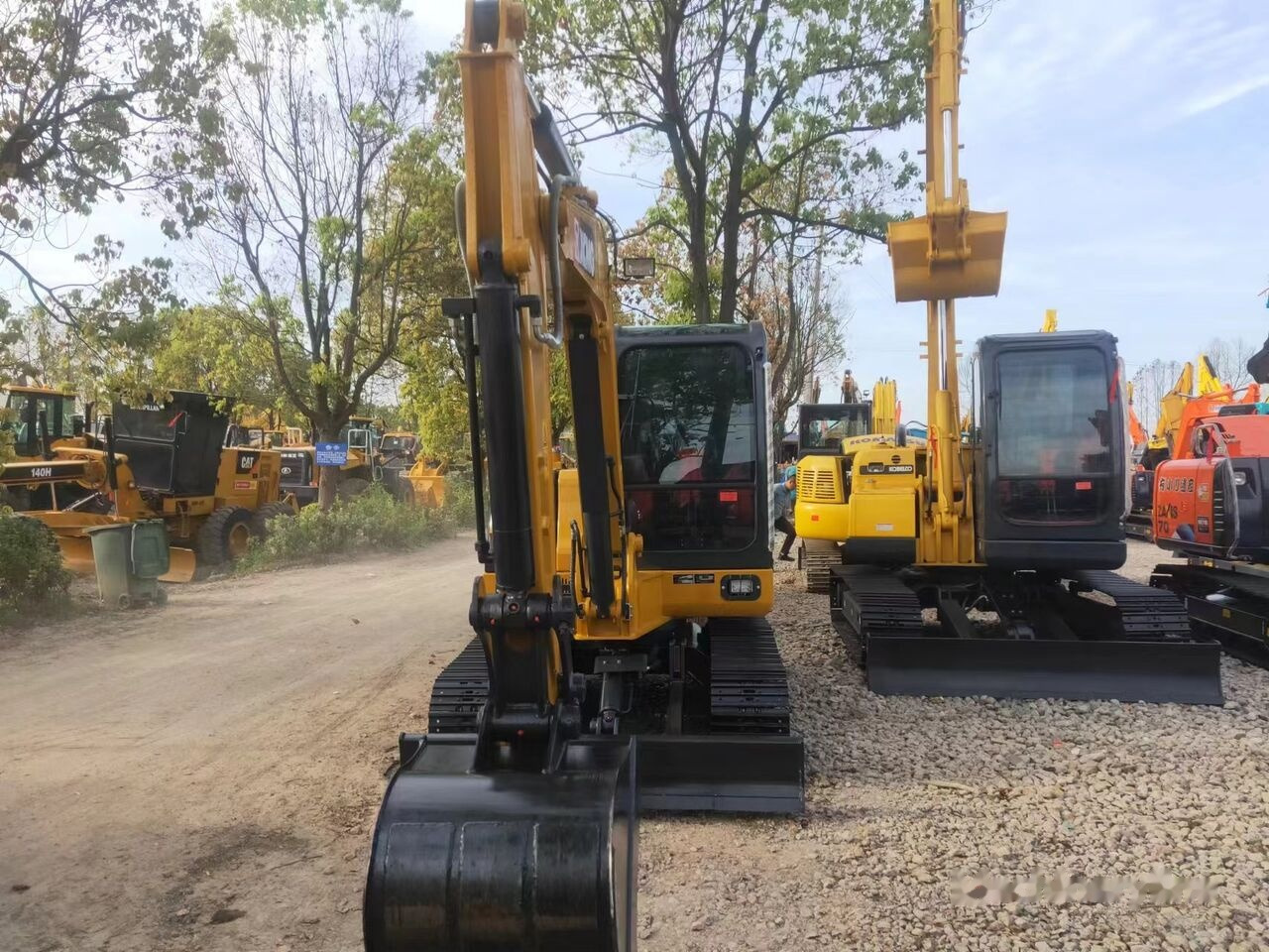 XCMG XE60DA - Ekskavator mini: gambar 3 XCMG XE60DA - Ekskavator mini: gambar 3