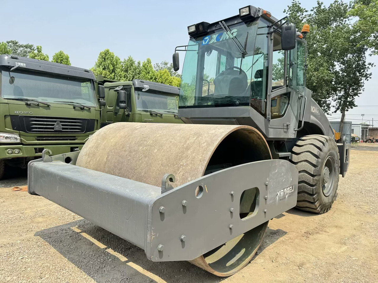 XCMG XS142J - Roller jalan: gambar 1 XCMG XS142J - Roller jalan: gambar 1