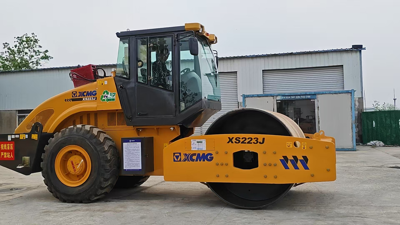 XCMG XS233J - Pemadat: gambar 5 XCMG XS233J - Pemadat: gambar 5