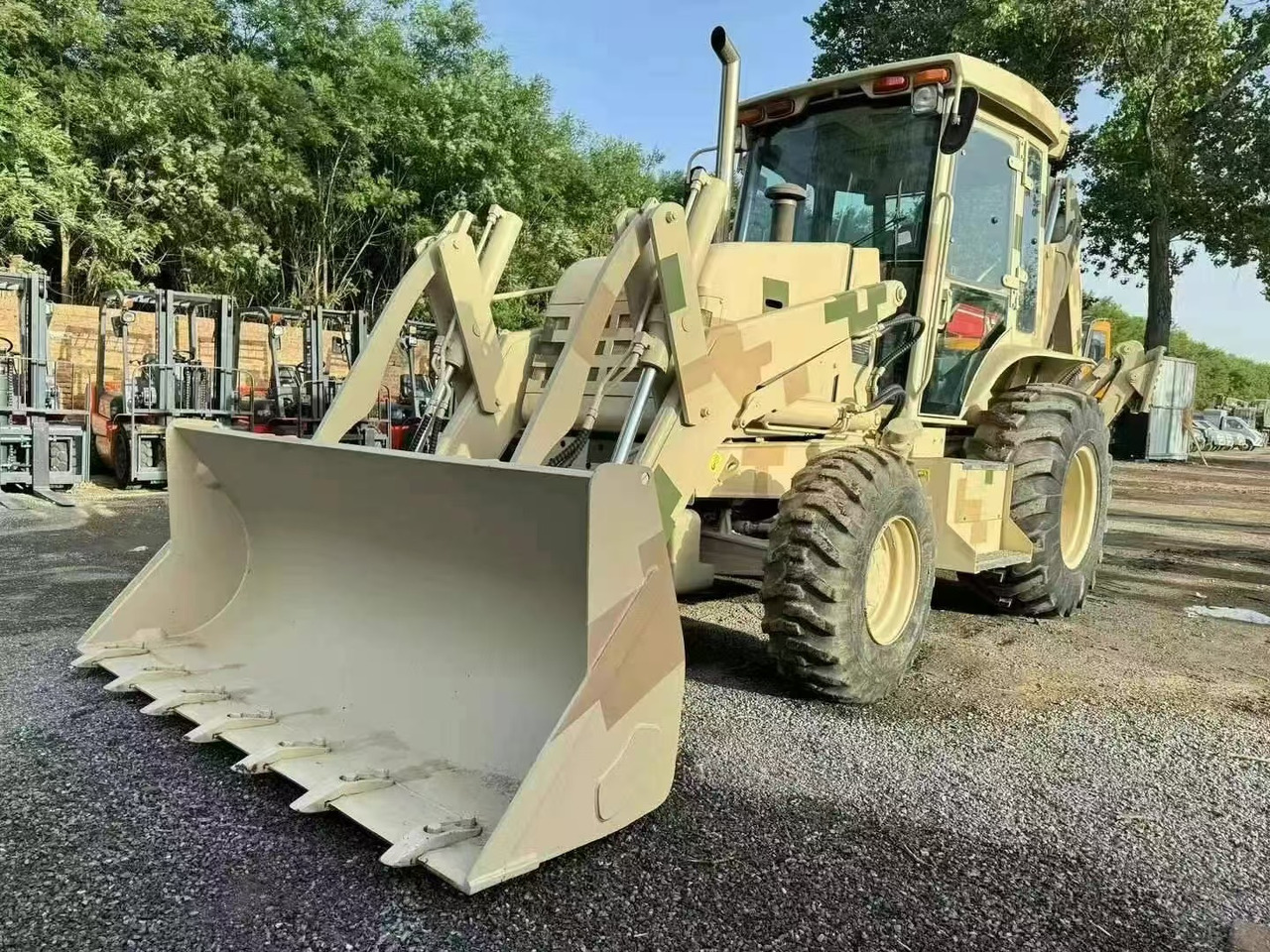 XCMG XT870K - Backhoe loader: gambar 1 XCMG XT870K - Backhoe loader: gambar 1
