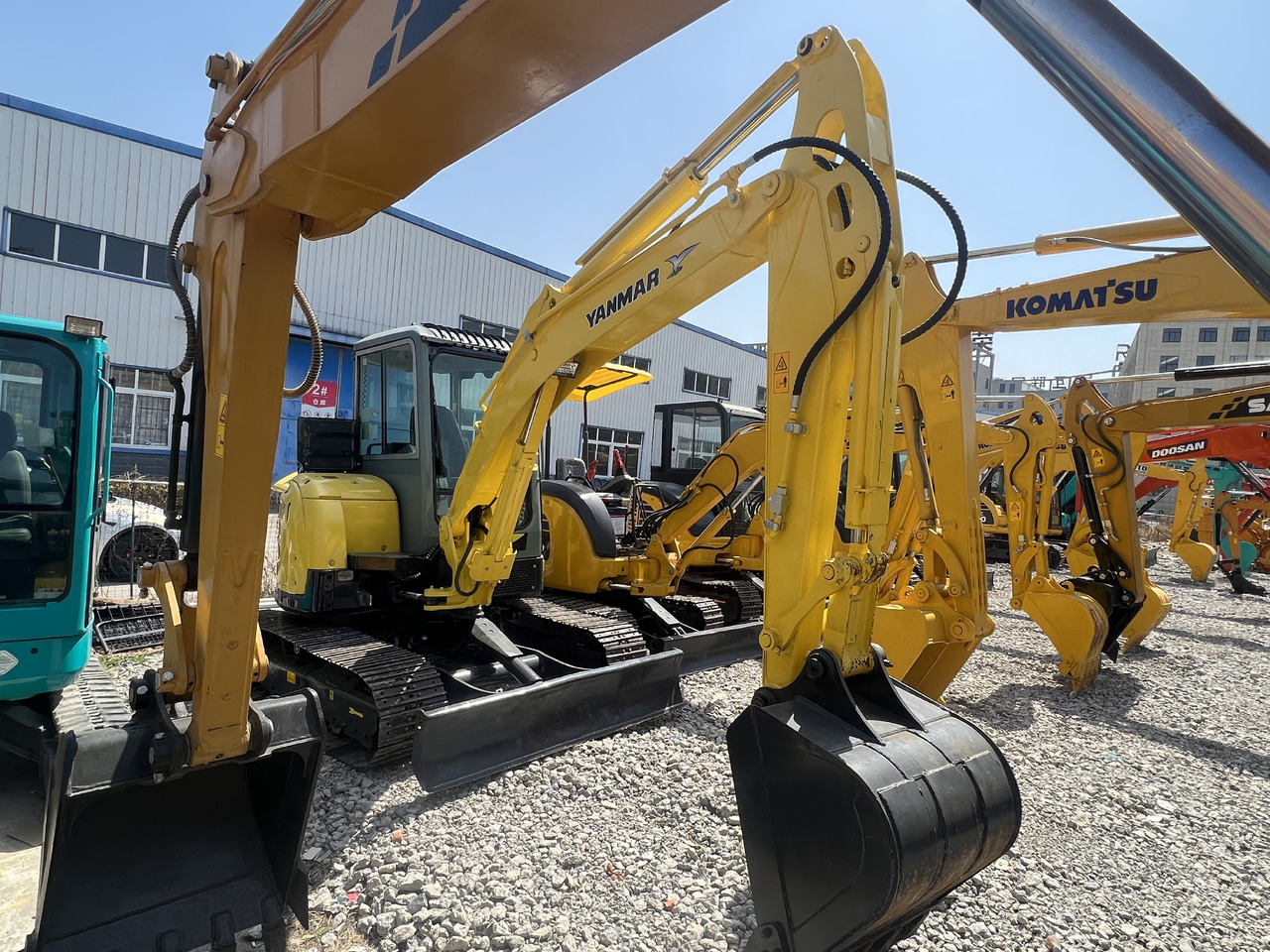 Yanmar Vio55 - Ekskavator mini: gambar 1 Yanmar Vio55 - Ekskavator mini: gambar 1