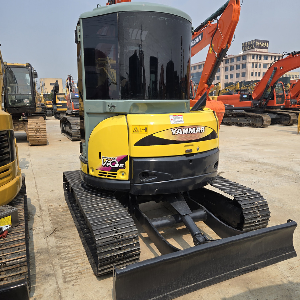 Yanmar Vio55 - Ekskavator mini: gambar 5 Yanmar Vio55 - Ekskavator mini: gambar 5