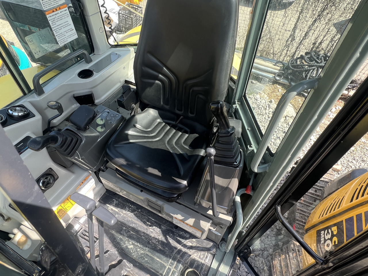 Yanmar Vio55 - Ekskavator mini: gambar 3 Yanmar Vio55 - Ekskavator mini: gambar 3