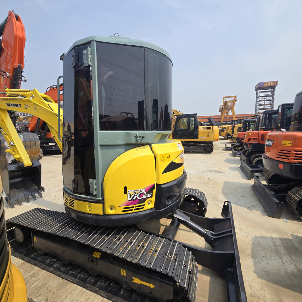 Yanmar Vio55 - Ekskavator mini: gambar 3 Yanmar Vio55 - Ekskavator mini: gambar 3
