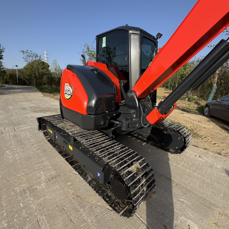 Yanmar Vio80 - Ekskavator perayap: gambar 4 Yanmar Vio80 - Ekskavator perayap: gambar 4